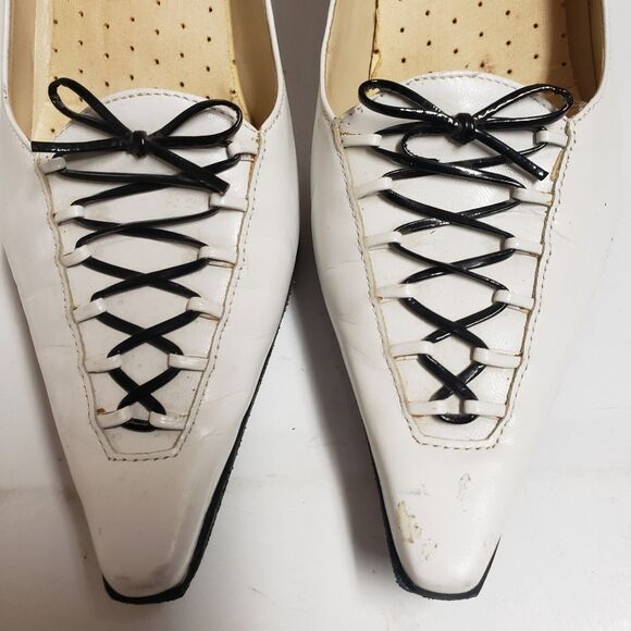 BCBGirls Women's White Stiletto Heels with Black Lace Pointed Toe Sz 8.5 Padded - Picture 8 of 10